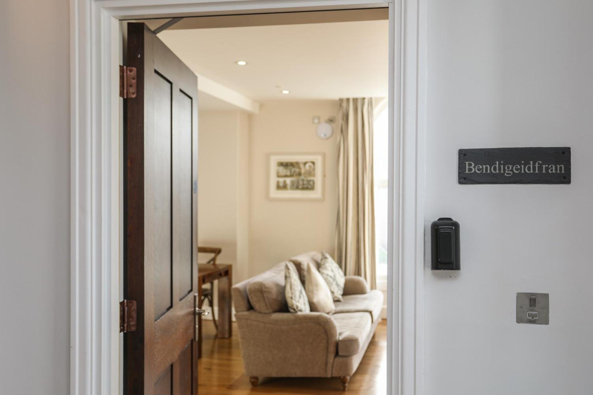Harlech Apartments - Bendigeidfran Esterno foto